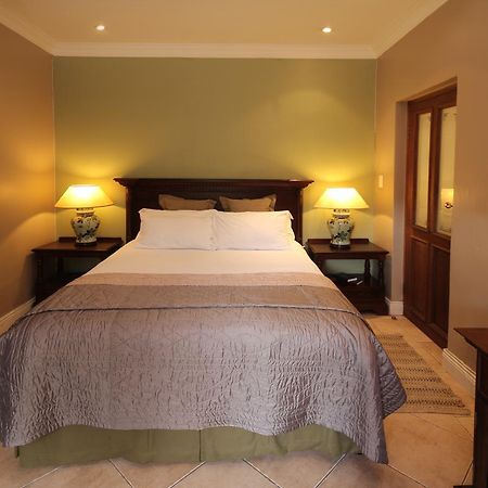 Shani Guest House Brooklyn  Extérieur photo