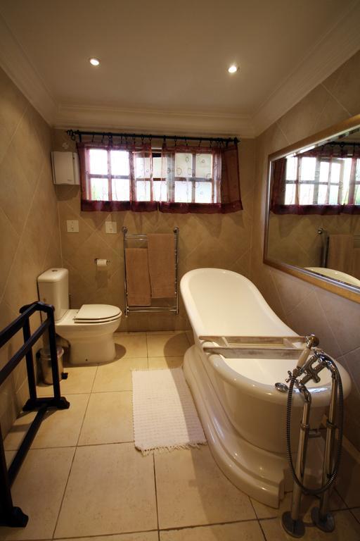 Shani Guest House Brooklyn  Extérieur photo